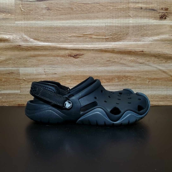 Crocs Swiftwater Black Clog Shoes Men's Size 9 - Picture 2 of 10